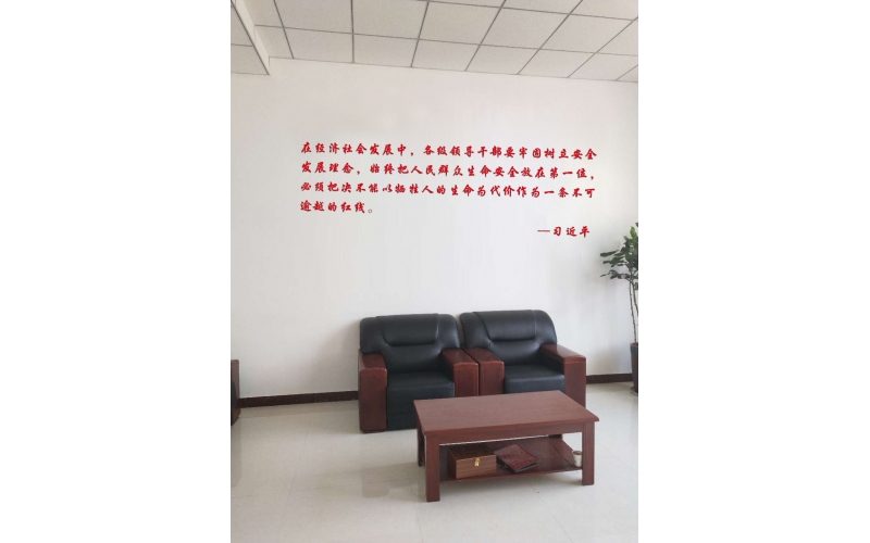 企業(yè)歡迎墻、拍照墻、宣傳展板、導視系統(tǒng)等物料延伸設(shè)計